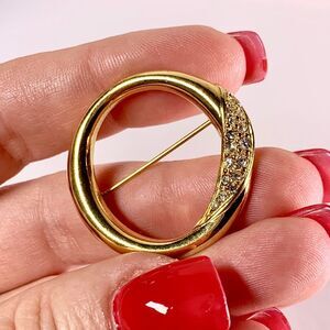 💎💯 GOLD PLATED BROOCH 👌♥️